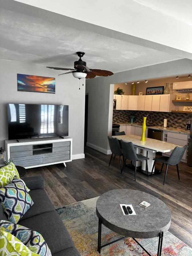 Aguada Beach Condos 外观 照片