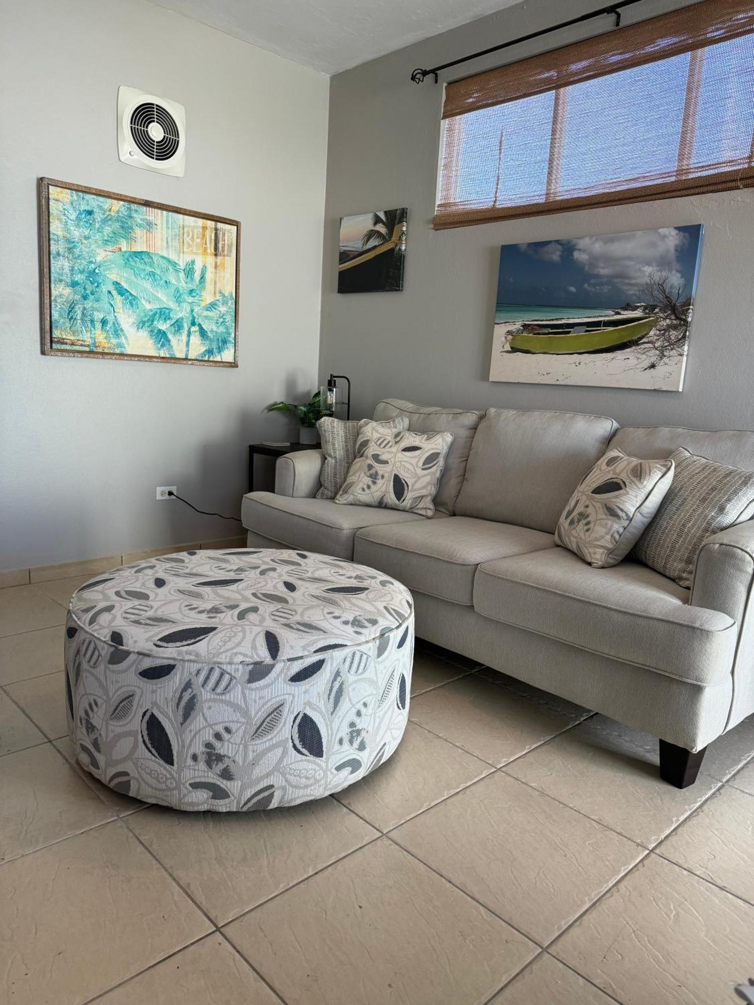Aguada Beach Condos 外观 照片